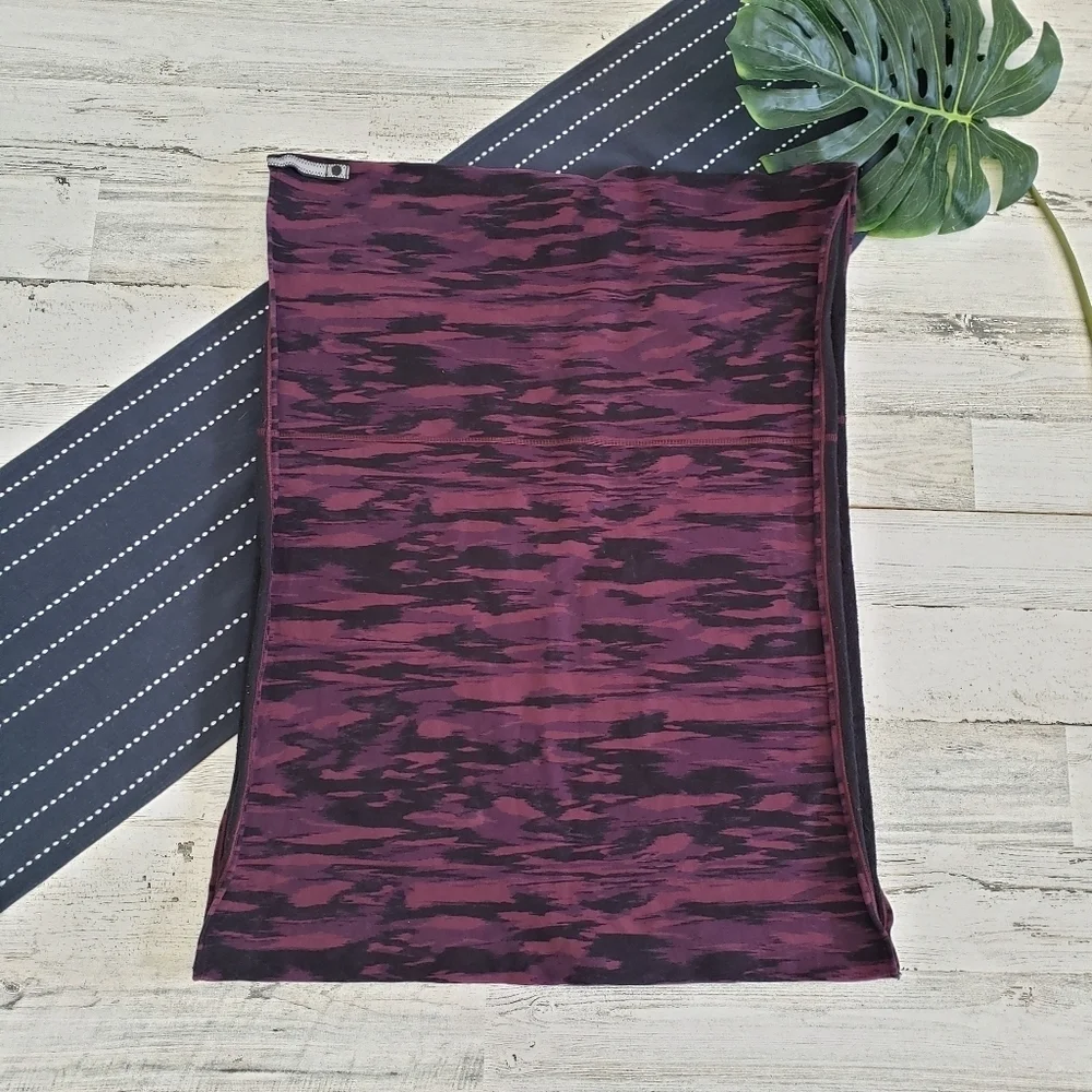 Lululemon Vinyasa Infinity Circle Scarf Fleece Lined Snap